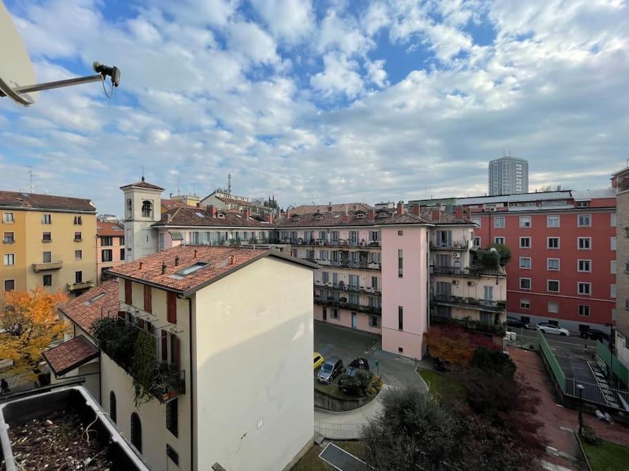 Appartamento Duomo Walking DistanceModern Flat With Free Wifi Milano Esterno foto